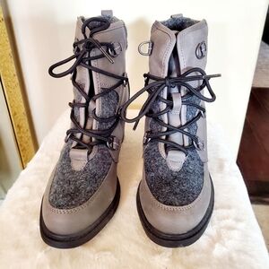 Stylish Gray Women's Boots
